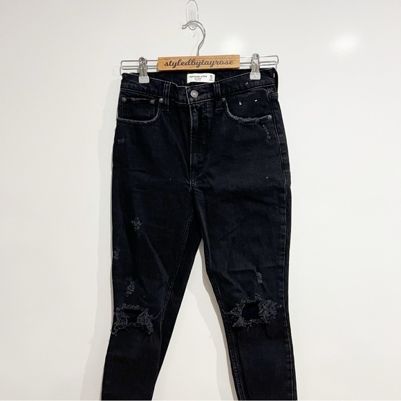 Abercrombie & Fitch High Rise Skinny Jean - Picture 3 of 7